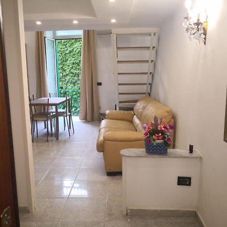 Апартаменти Centro Storico S Chiara House Неаполь Екстер'єр фото