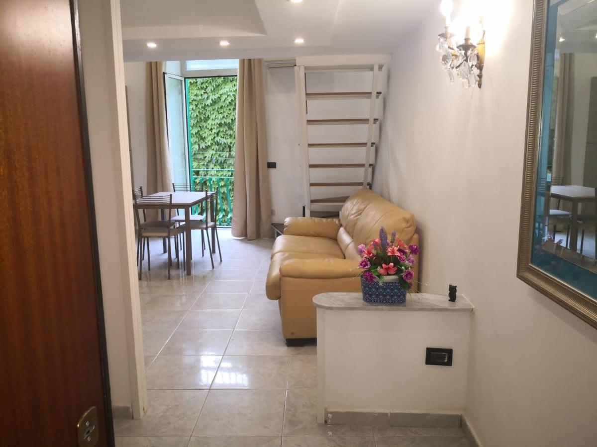 Апартаменти Centro Storico S Chiara House Неаполь Екстер'єр фото