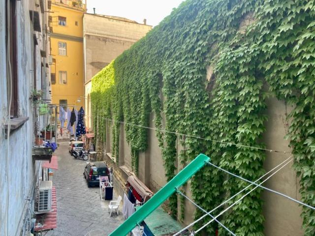 Апартаменти Centro Storico S Chiara House Неаполь Екстер'єр фото